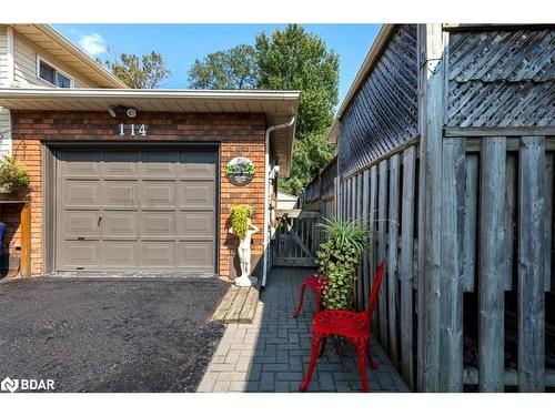 114 Chieftain Crescent, Barrie, ON - Outdoor