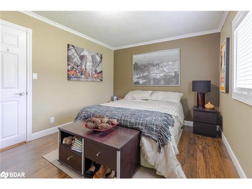 14308 County 27 Road, Springwater, ON - Indoor Photo Showing Bedroom