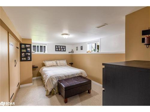 14308 County 27 Road, Springwater, ON - Indoor Photo Showing Bedroom