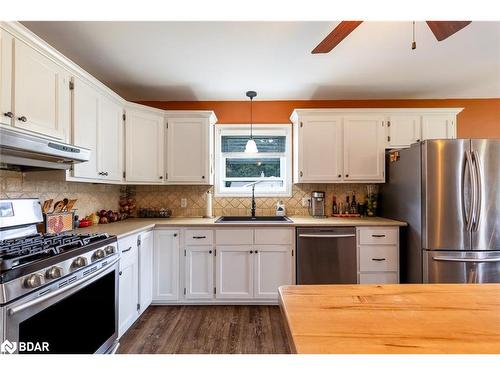 14308 County 27 Road, Springwater, ON - Indoor Photo Showing Kitchen