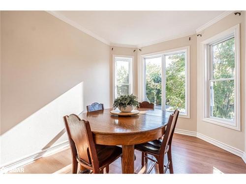 12 Moore Place, Barrie, ON - Indoor Photo Showing Dining Room