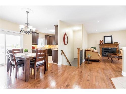 1962 Elana Drive, Severn, ON - Indoor Photo Showing Dining Room