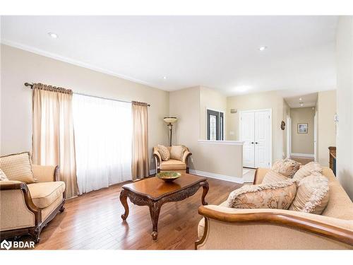 1962 Elana Drive, Severn, ON - Indoor Photo Showing Living Room