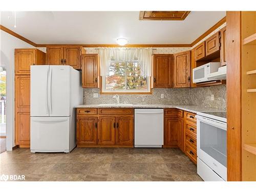 144 Macbeth Crescent, North Bay, ON - Indoor Photo Showing Kitchen