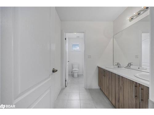 3033 Sierra Drive, Orillia, ON - Indoor Photo Showing Bathroom