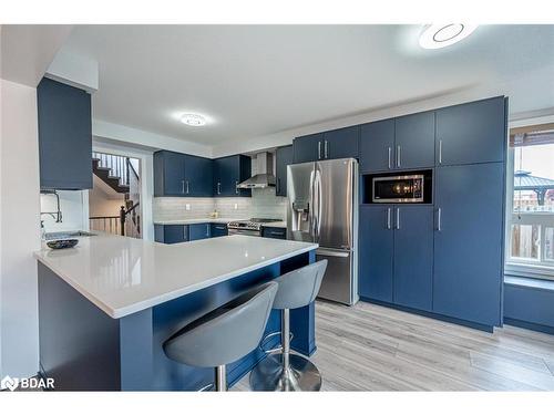 51 Catherine Drive, Barrie, ON - Indoor Photo Showing Kitchen With Stainless Steel Kitchen With Upgraded Kitchen