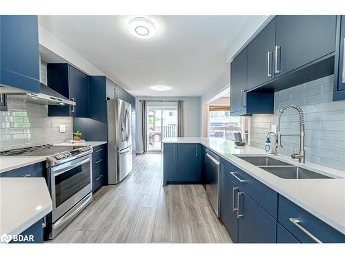 51 Catherine Drive, Barrie, ON - Indoor Photo Showing Kitchen With Stainless Steel Kitchen With Double Sink With Upgraded Kitchen