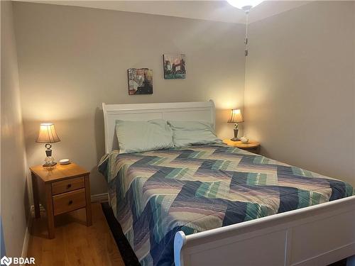 2-1711 South Porcupine Avenue, Innisfil, ON - Indoor Photo Showing Bedroom