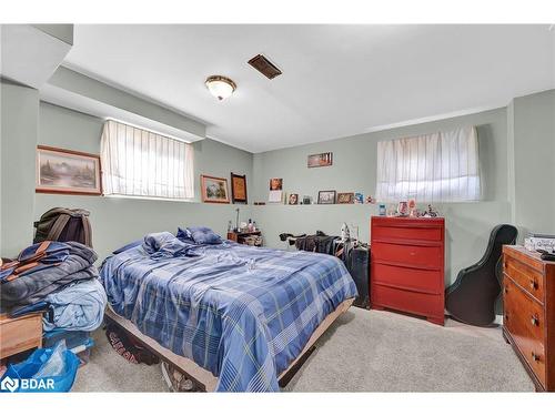 109 Athabaska Road, Barrie, ON - Indoor Photo Showing Bedroom