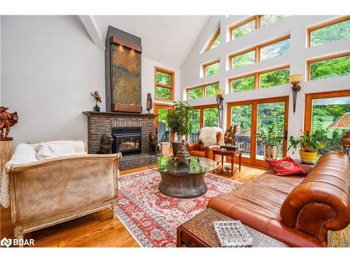 17 Highland Drive, Oro-Medonte, ON - Indoor Photo Showing Living Room With Fireplace