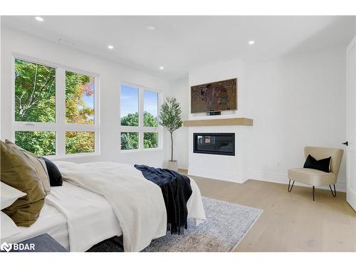 35 Second Street, Orangeville, ON - Indoor Photo Showing Bedroom