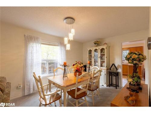 56 Stoneybrook Crescent, Barrie, ON - Indoor Photo Showing Dining Room