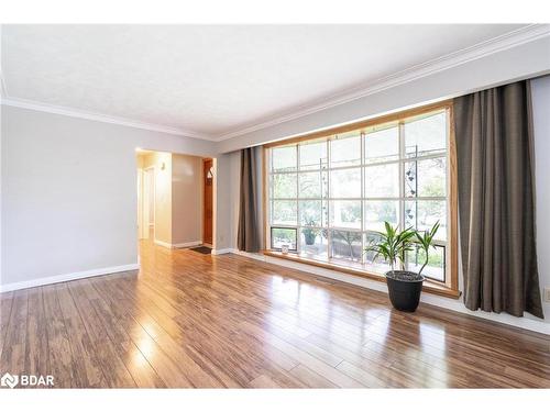 2900 Lakeshore Road E, Oro-Medonte, ON - Indoor Photo Showing Other Room