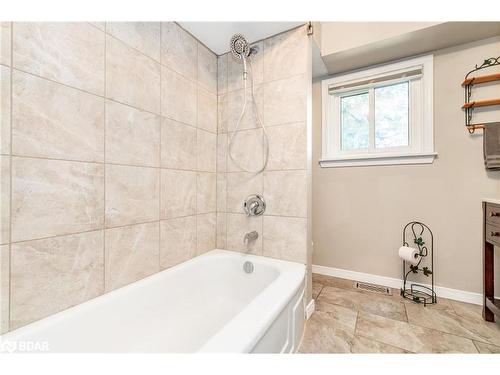 2900 Lakeshore Road E, Oro-Medonte, ON - Indoor Photo Showing Bathroom