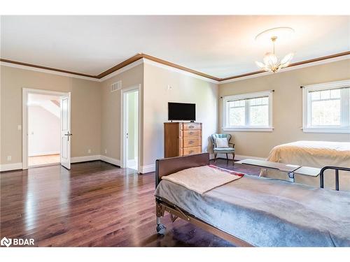 5395 Line 8 N, Oro-Medonte, ON - Indoor Photo Showing Bedroom