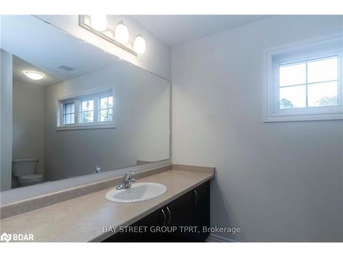 210 Beechwood Forest Lane, Gravenhurst, ON - Indoor Photo Showing Bathroom