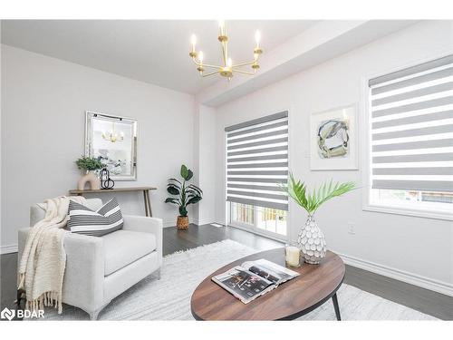 25 Elsegood Drive, Guelph, ON - Indoor Photo Showing Living Room