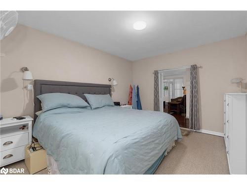 758 Yonge Street, Midland, ON - Indoor Photo Showing Bedroom