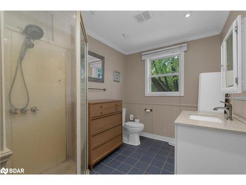 290 Pine Drive, Barrie, ON - Indoor Photo Showing Bathroom