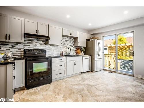 100 D'Ambrosio Drive, Barrie, ON - Indoor Photo Showing Kitchen With Double Sink