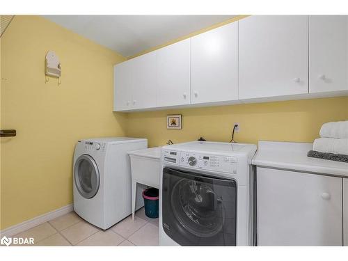 2024 Grovetree Lane, Burlington, ON - Indoor Photo Showing Laundry Room