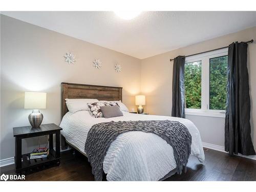 39 Centennial Heightst Crt Court, Meaford, ON - Indoor Photo Showing Bedroom