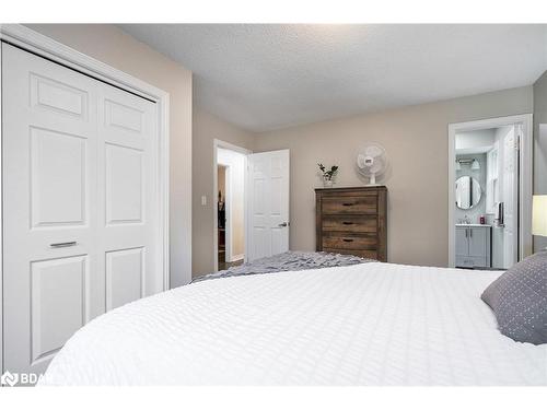 39 Centennial Heightst Crt Court, Meaford, ON - Indoor Photo Showing Bedroom