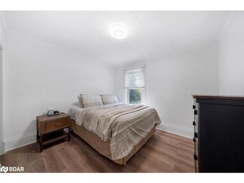 315 Millard Street, Orillia, ON - Indoor Photo Showing Bedroom