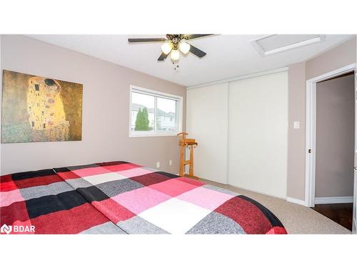 99 Leggott Avenue, Barrie, ON - Indoor Photo Showing Bedroom