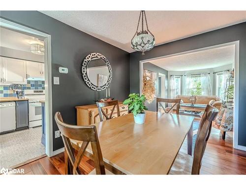 34 Ward Drive, Barrie, ON - Indoor Photo Showing Dining Room