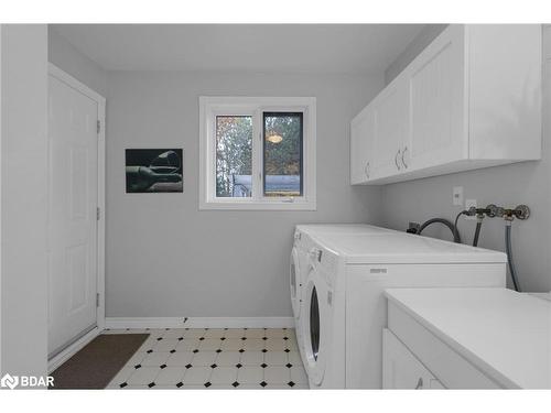 54 Highland Drive Drive, Oro-Medonte, ON - Indoor Photo Showing Laundry Room