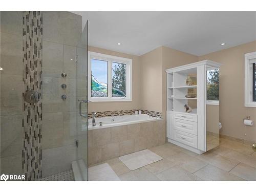 54 Highland Drive Drive, Oro-Medonte, ON - Indoor Photo Showing Bathroom