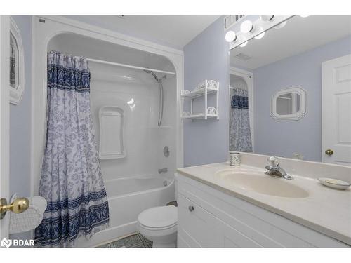 54 Highland Drive Drive, Oro-Medonte, ON - Indoor Photo Showing Bathroom