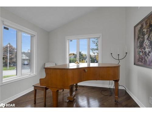 54 Highland Drive Drive, Oro-Medonte, ON - Indoor Photo Showing Other Room