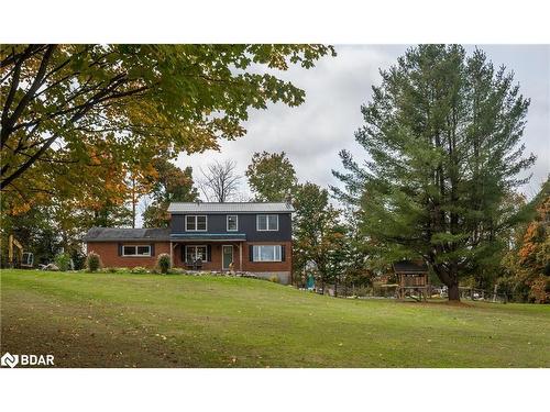 1384 15/16 Side Road E, Oro-Medonte, ON - Outdoor With Facade