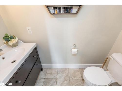 1384 15/16 Side Road E, Oro-Medonte, ON - Indoor Photo Showing Bathroom