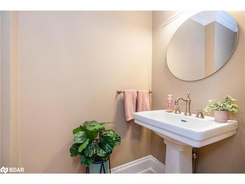 701-40 Trott Boulevard, Collingwood, ON - Indoor Photo Showing Bathroom