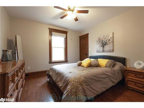 212 Front Street, Stratford, ON - Indoor Photo Showing Bedroom