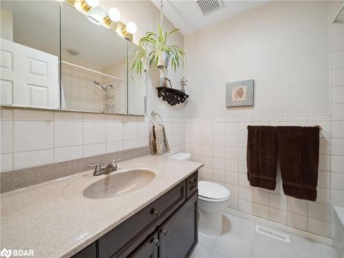 4 Rosemarie Drive Drive, Oro-Medonte, ON - Indoor Photo Showing Bathroom