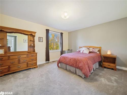 4 Rosemarie Drive Drive, Oro-Medonte, ON - Indoor Photo Showing Bedroom