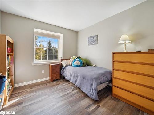 4 Rosemarie Drive Drive, Oro-Medonte, ON - Indoor Photo Showing Bedroom