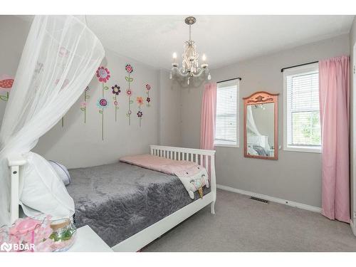 25 Truax Crescent Crescent, Angus, ON - Indoor Photo Showing Bedroom