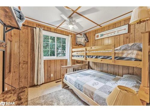 113 Minnetonka Road, Innisfil, ON - Indoor Photo Showing Bedroom