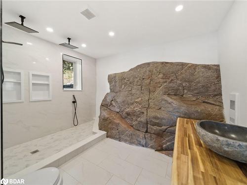 62 Mill Lake Trail, Mcdougall, ON - Indoor Photo Showing Bathroom