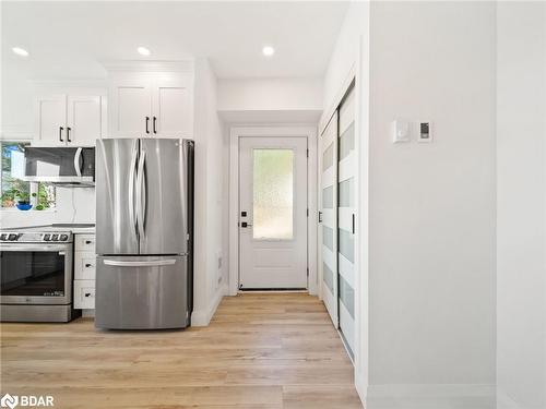 62 Mill Lake Trail, Mcdougall, ON - Indoor Photo Showing Kitchen