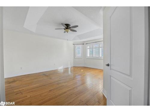 33 Collier Crescent, Angus, ON - Indoor Photo Showing Other Room