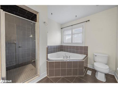 33 Collier Crescent, Angus, ON - Indoor Photo Showing Bathroom