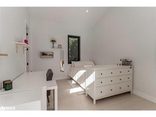 236 Cox Mill Road, Barrie, ON - Indoor Photo Showing Bedroom