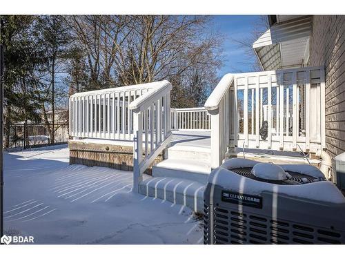 31 Applewood Lane, London, ON - Outdoor With Deck Patio Veranda