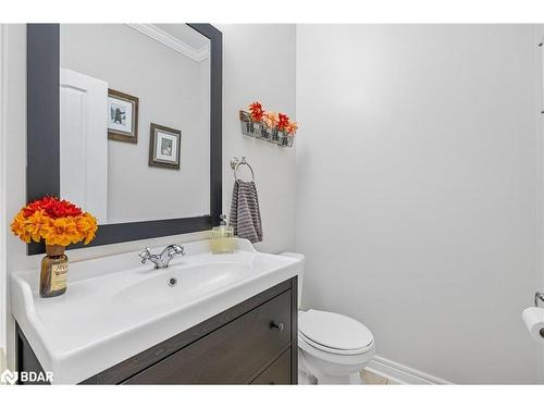 40 Cayton Crescent, Bradford, ON - Indoor Photo Showing Bathroom